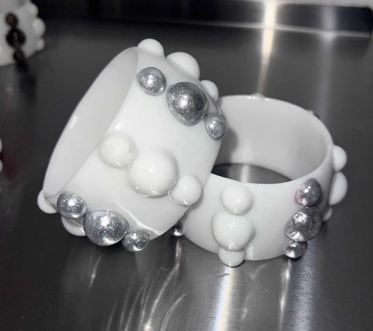 BUBBLE ARM CUFF