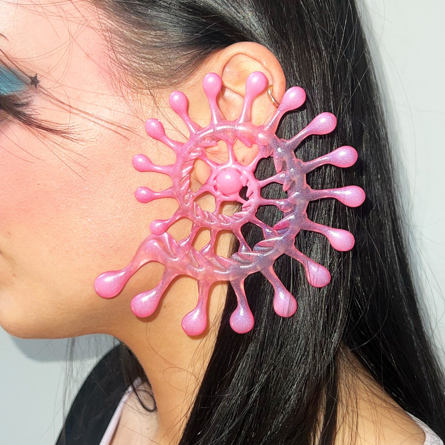 PINK PEARLESCENT SPIRAL EARRING SET