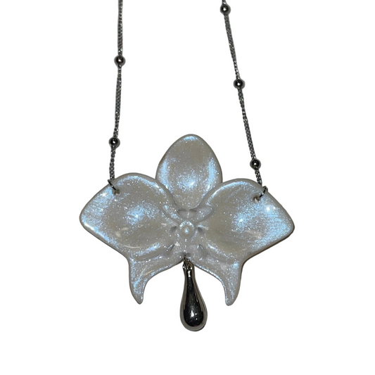 ORCHID DROPLET NECKLACE