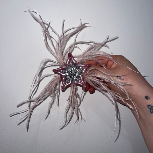 SMALL BABY PINK OSTRICH FEATHER CLIP