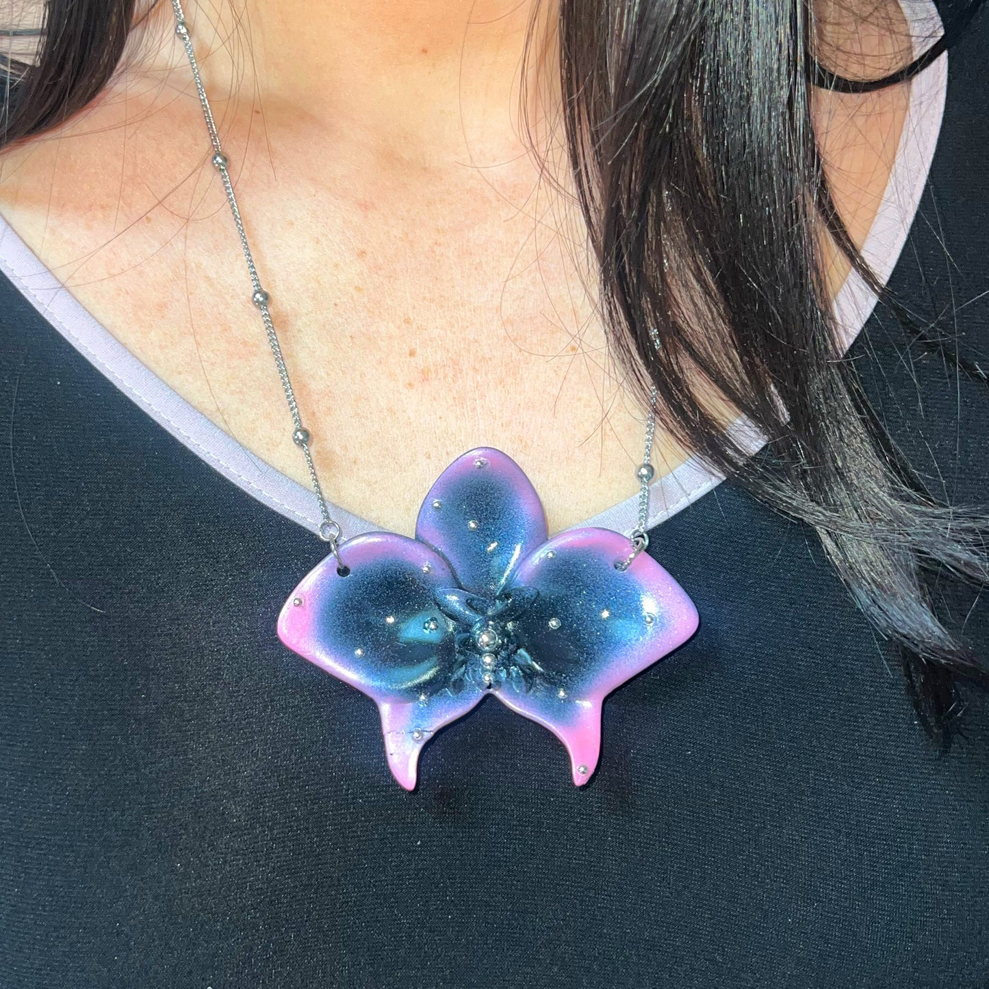 ORCHID NECKLACE